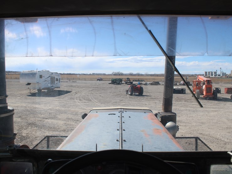 1980-versatile-875-image-97