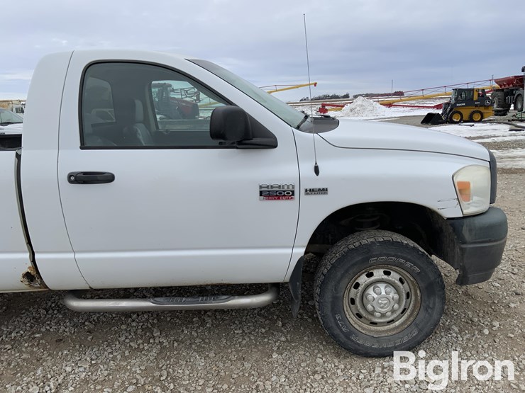 2009-dodge-ram-2500-image-17