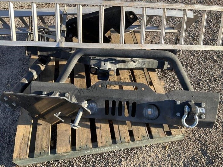 pallet-of-misc-image-4