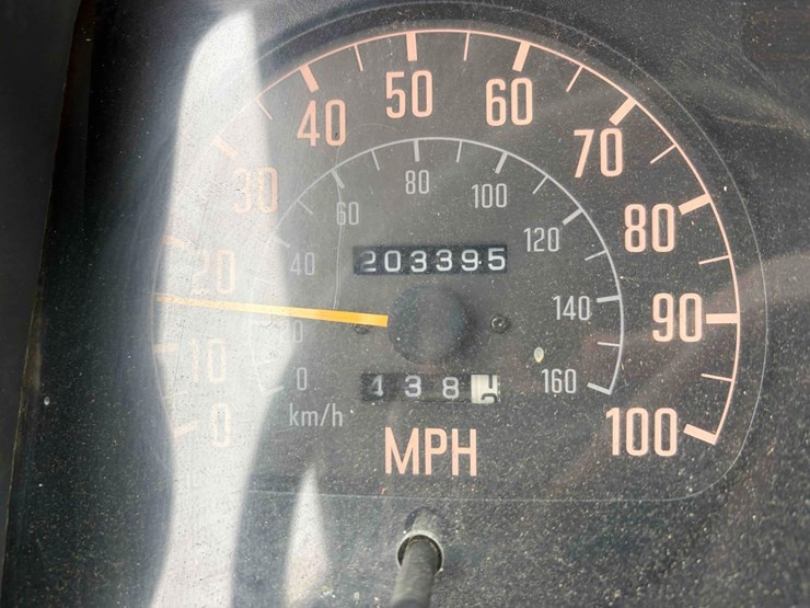 1997-isuzu-npr-image-17