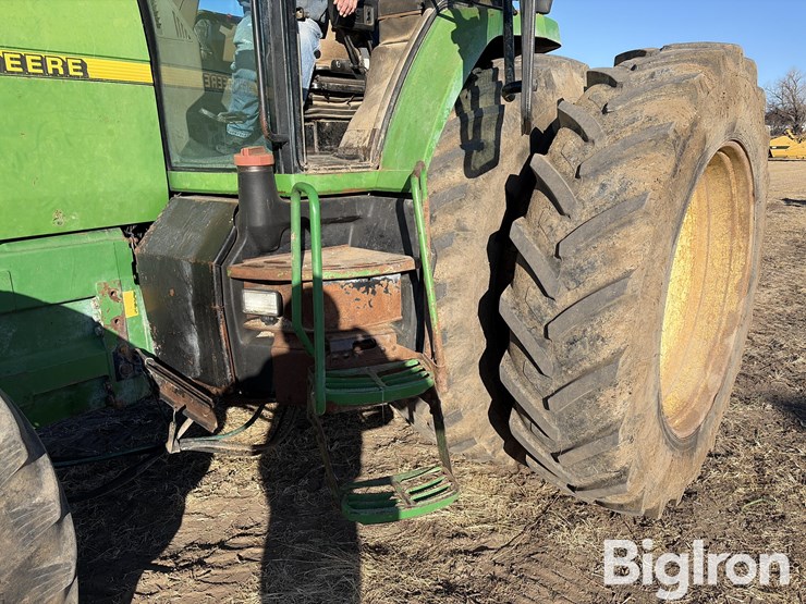 1997-john-deere-8300-image-12