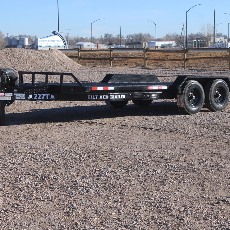 #1020 • 2026 INDUSTRIOUS AMERICA 227T HD Flat-deck Tilt Trailer