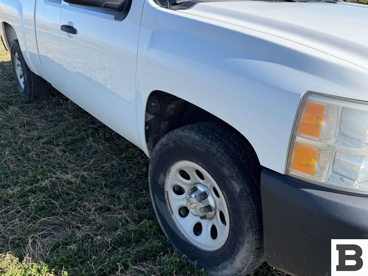 2012-chevrolet-silverado-1500-image-19