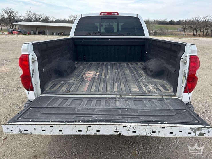 2014-toyota-tundra-image-23