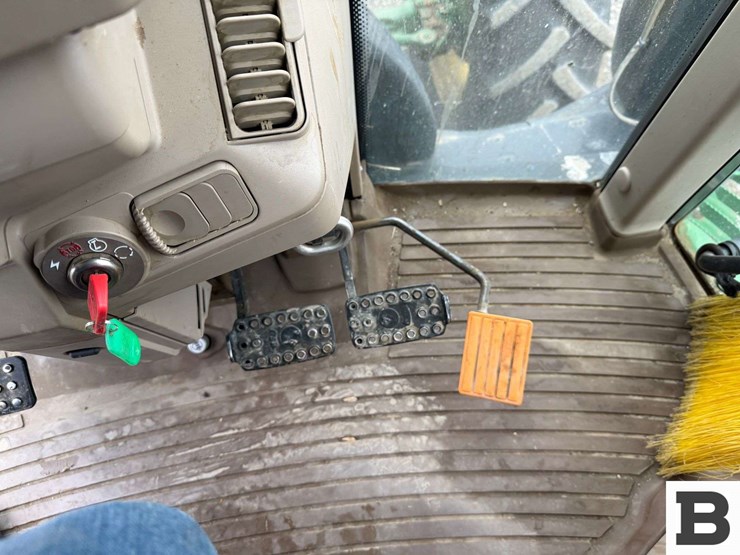 2017-john-deere-6130m-image-60