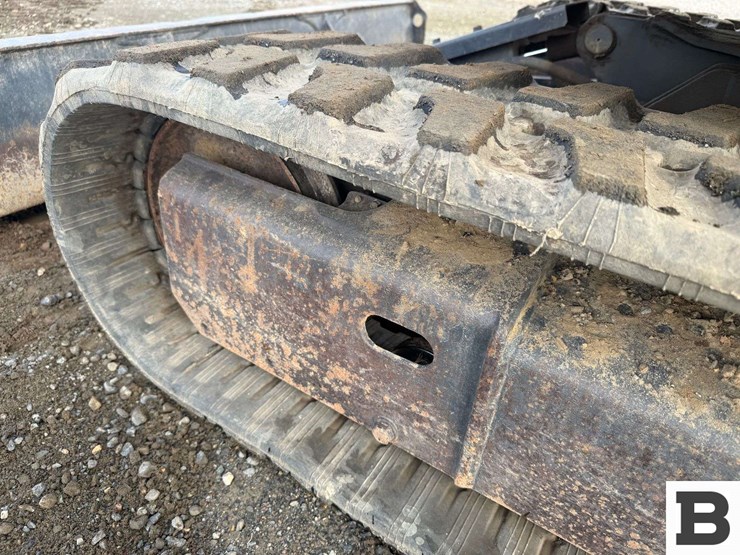 2012-deere-35d-image-13