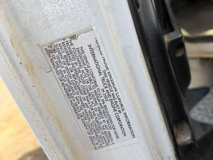 2003-international-durastar-4300-image-23