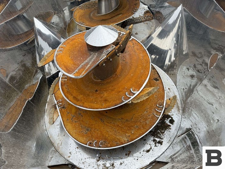 2013-kenworth-t800-image-29