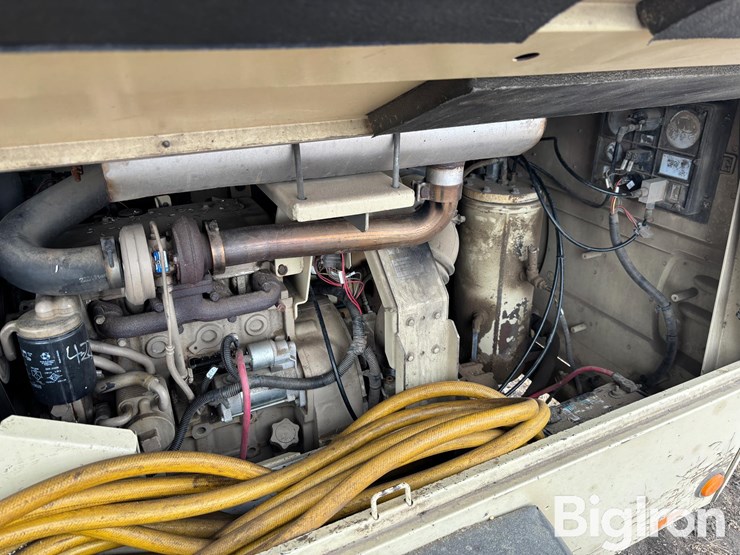 2008-ingersoll-rand-185-image-16