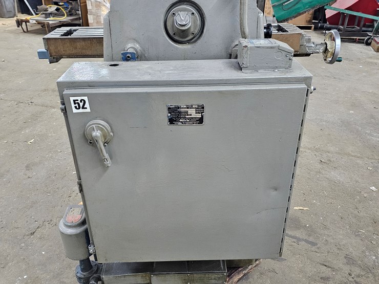 #6016-•-milwaukee-kearney-&-trecker-vertical-mill-(hortonville,-wi)-image-7