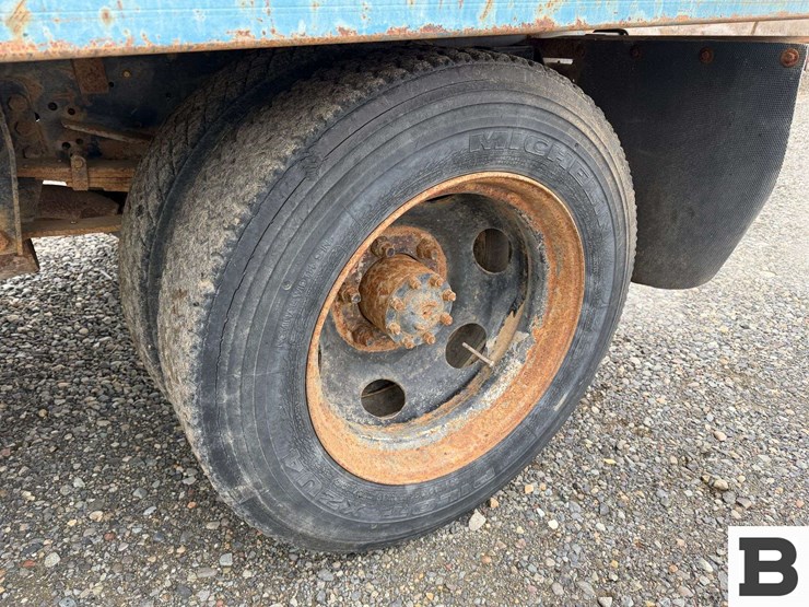 1988-ford-f600-image-13