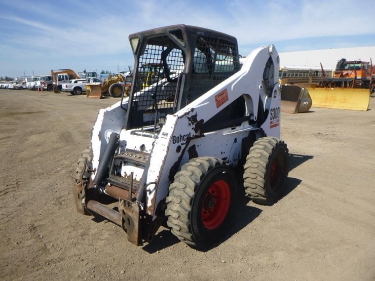2005-bobcat-s300-image-1