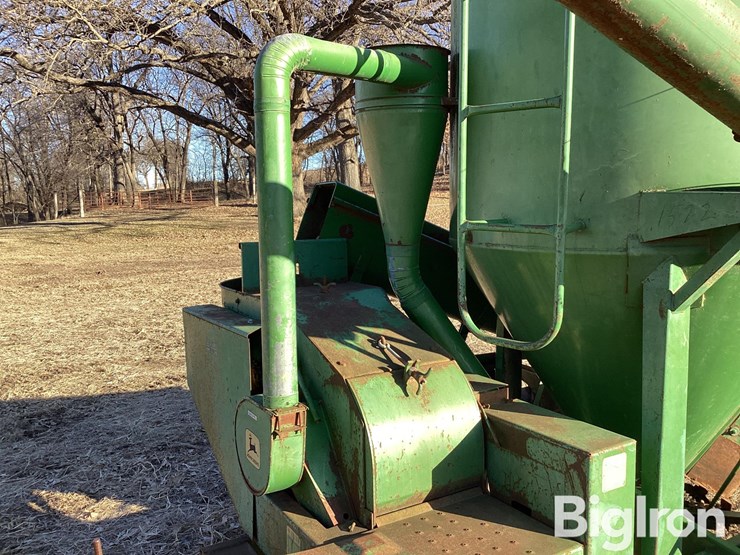 john-deere-400-image-14