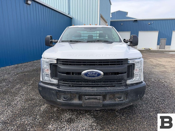 2019-ford-f350-image-9