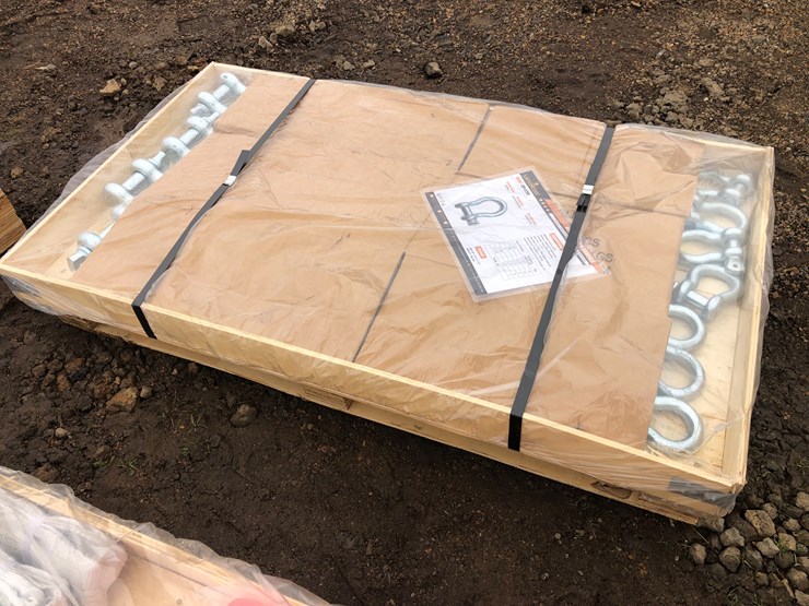 #32-•-(38)-anxhor-shackles-/-clevises-image-1