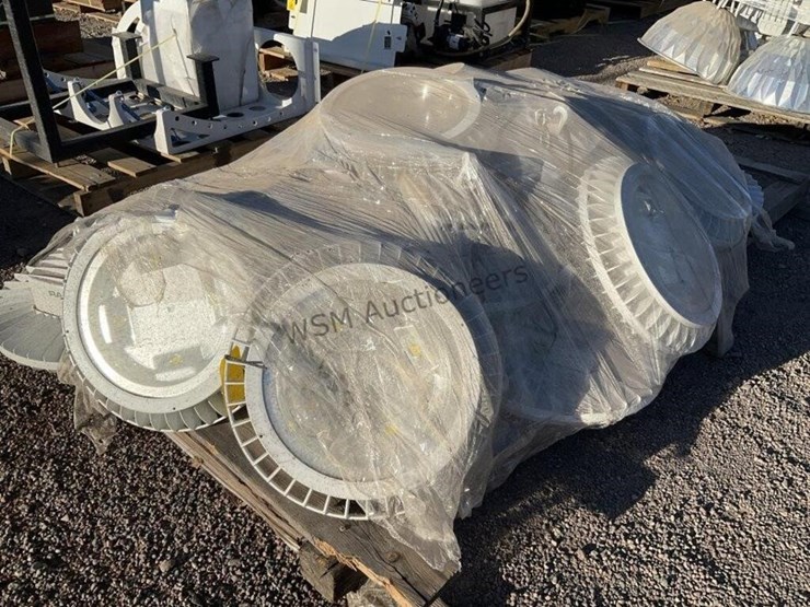 pallet-of-led-lights-image-1