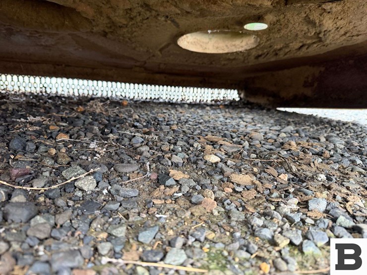 2019-john-deere-8-image-16