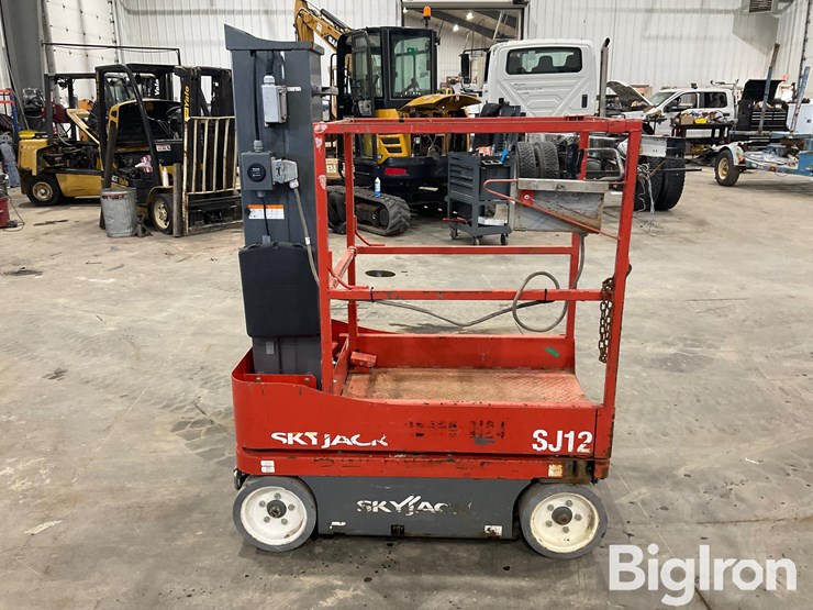 2016-skyjack-sj12-image-8