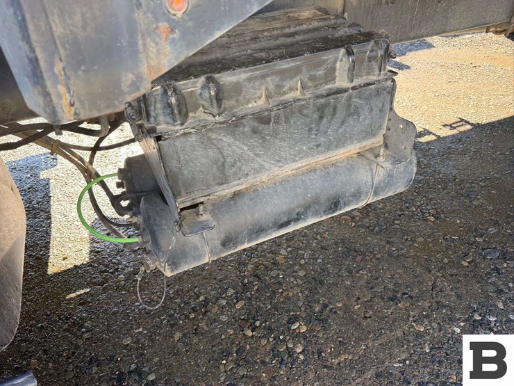 2007-international-durastar-4300-image-22