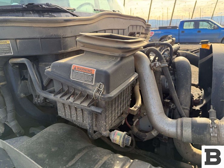 2015-international-durastar-4300-image-29