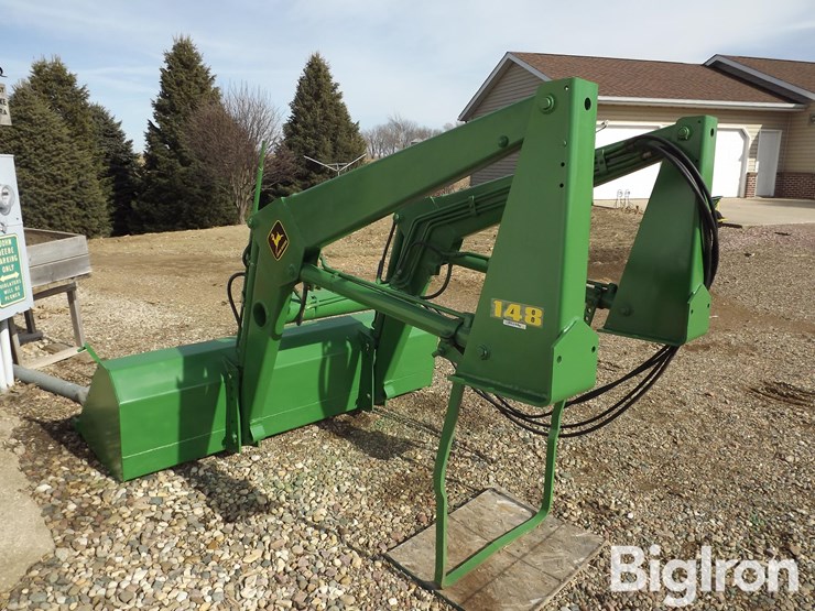 john-deere-148-image-7