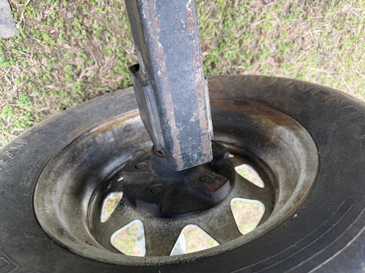 john-deere-4045t-image-9