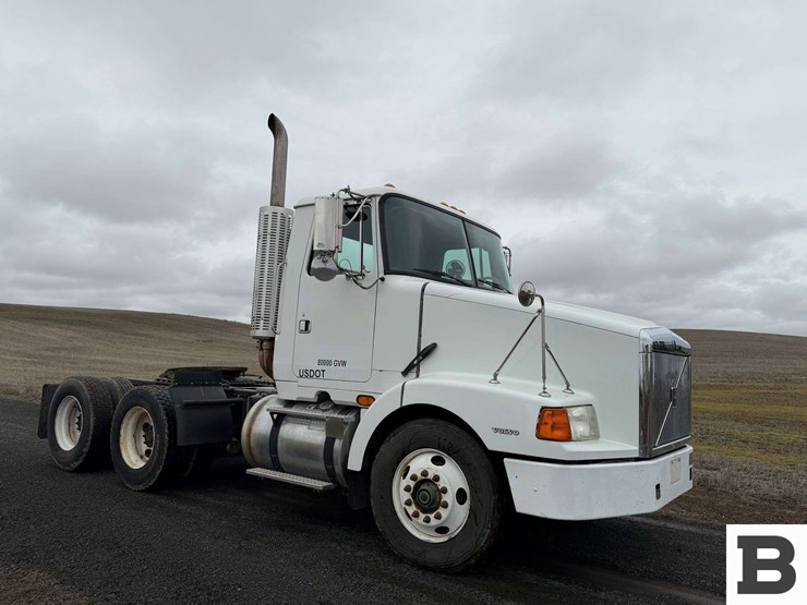 1998-volvo-wca-tractor-truck---reardan,-wa-image-7