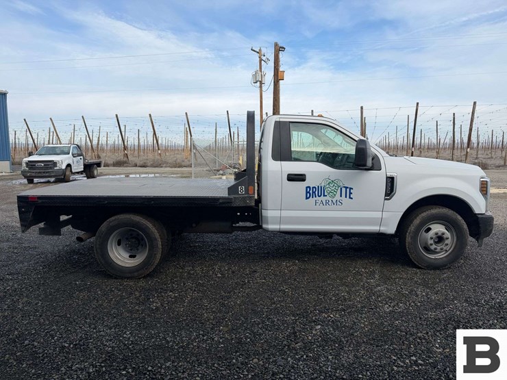 2019-ford-f350-image-8