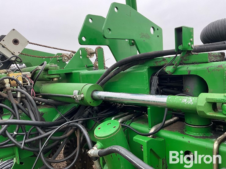 john-deere-1780-image-13