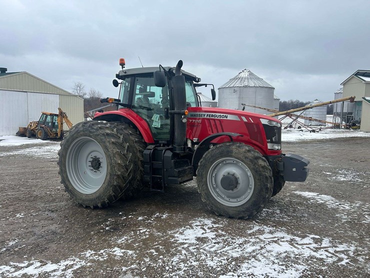 2015-massey-ferguson-7726-image-4