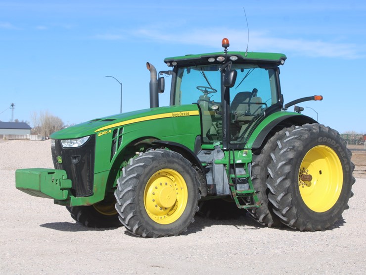 john-deere-8285r-image-1
