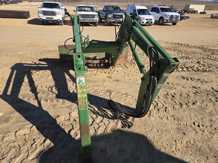 john-deere-260-image-5