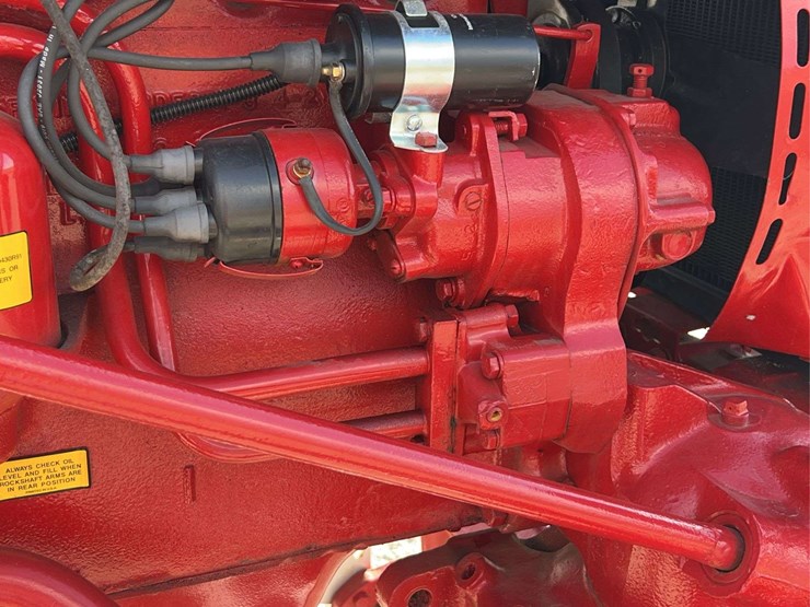 farmall-130-image-30