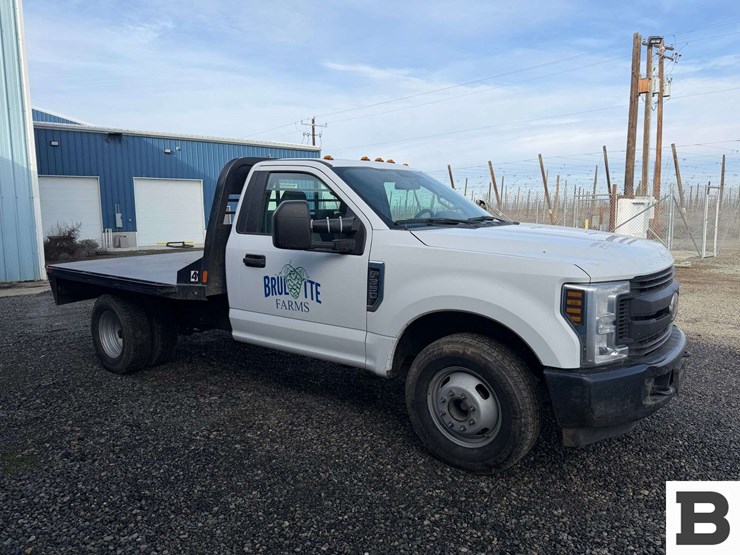 2019-ford-f350-image-9