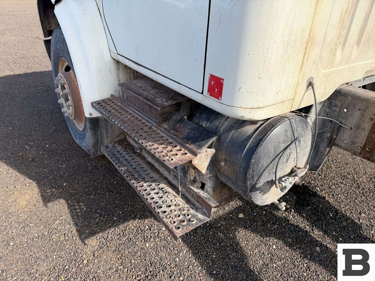 1995-international-4900-image-10