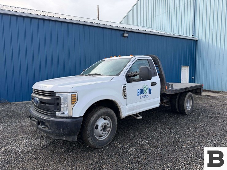 2019-ford-f350-image-2