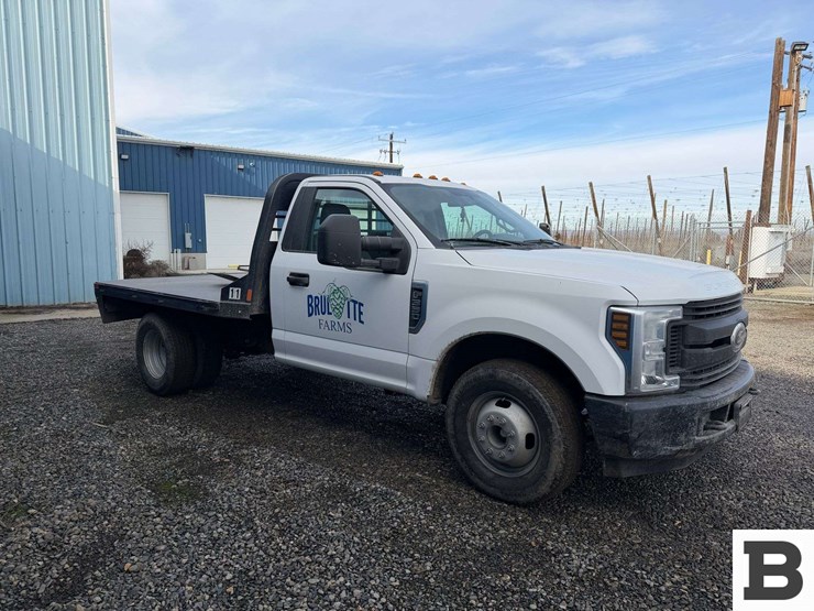 2019-ford-f350-image-10