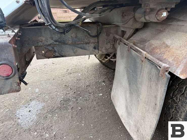 2013-kenworth-t800-image-52