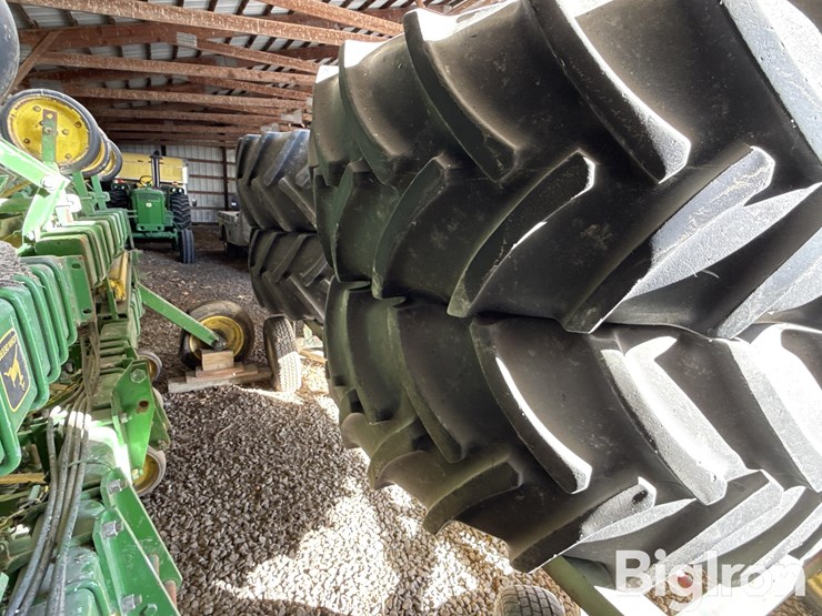 john-deere-4830-image-6