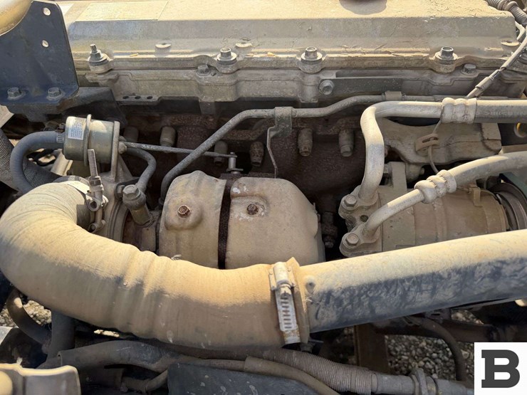 2005-isuzu-npr-image-34