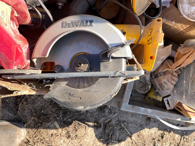 #7411-•-dewalt-battery-powered-tools-(bloomer,-wi)-image-15