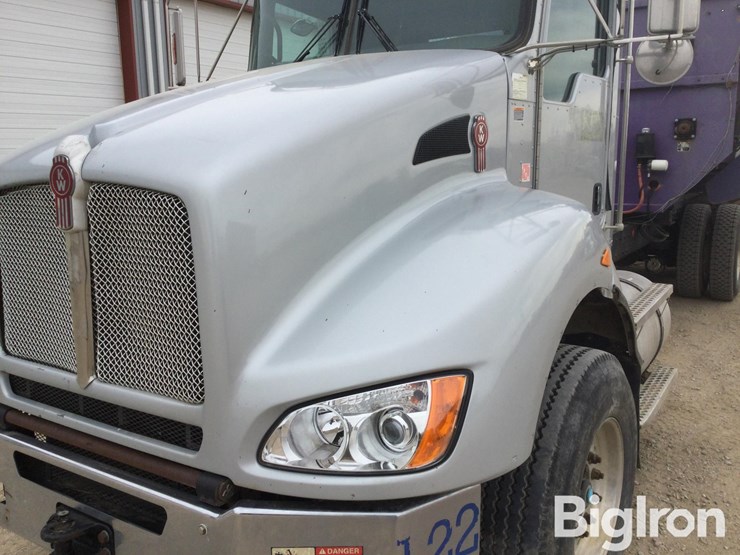 2013-kenworth-t440-image-20