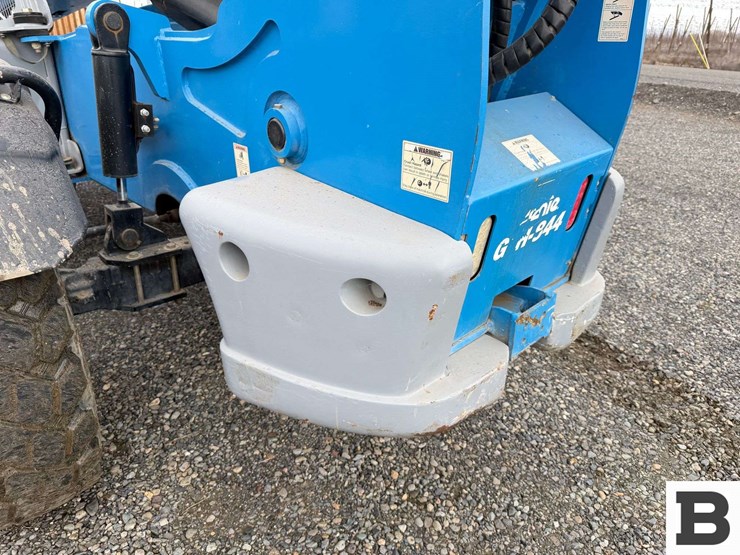 2013-genie-gth844-image-29