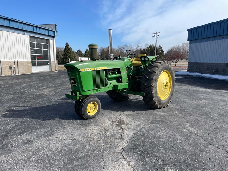 john-deere-4430-image-1