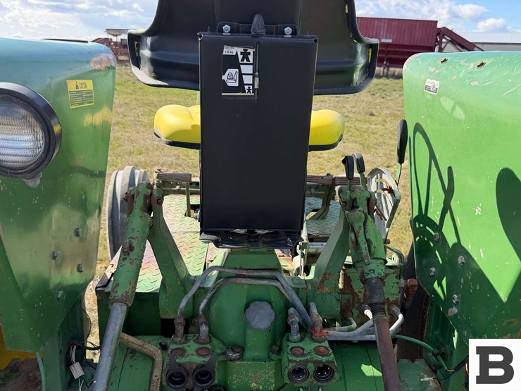 john-deere-2840-image-21