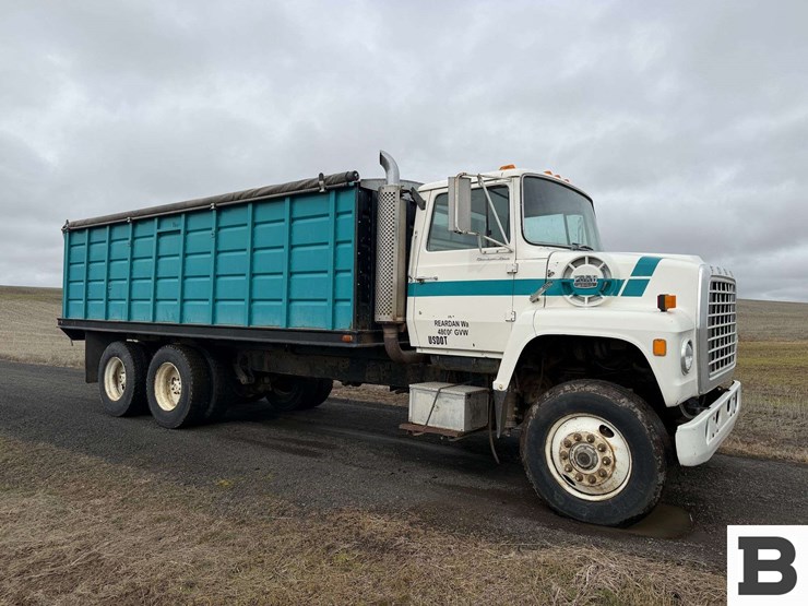 1980-ford-9000-image-7