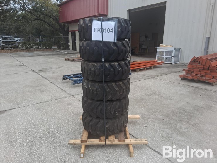 extremelift-10-16.5-tires-&-rims-image-7