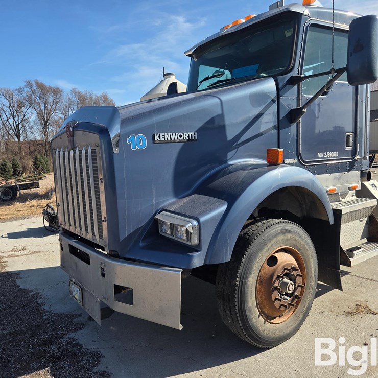 2002 KENWORTH T800