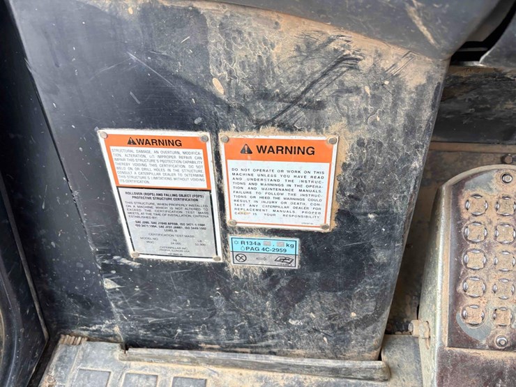 2004-caterpillar-963c-image-12