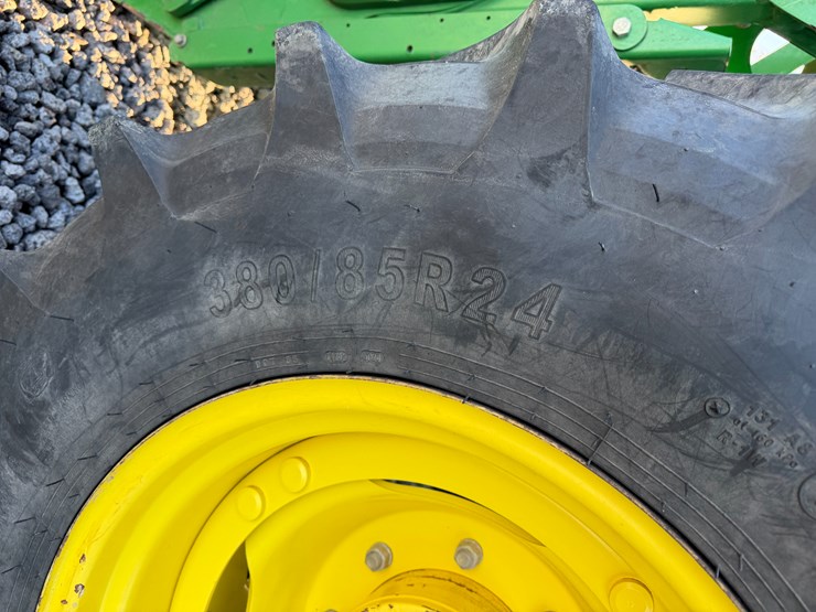 2017-john-deere-6120m-image-7